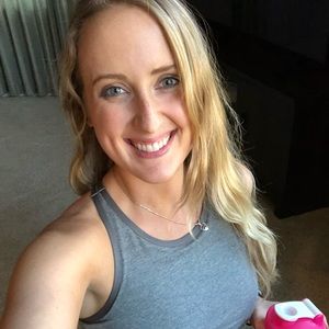 Meet your Posher, Abigail